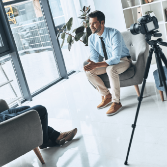 stock image of an interview ohbrfj0lzcpzlktumaucaonturb9k901csfva22de0 Worth Your Click: WP Agency Summit, Tips To Choose the Right Keywords & More 6